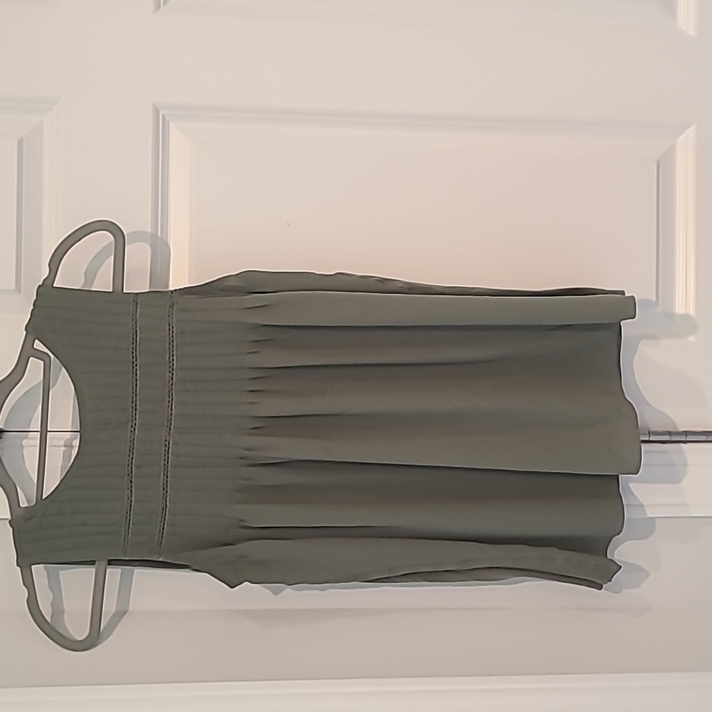 Pleated green casual top
